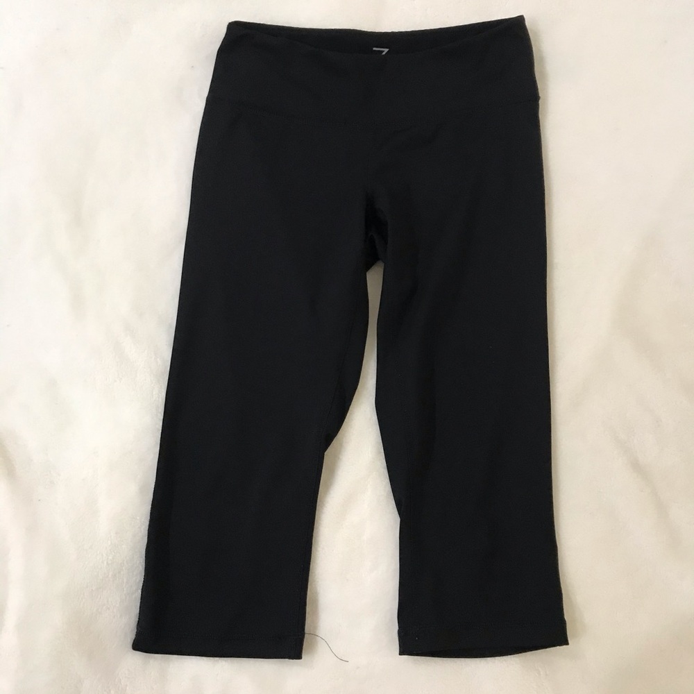 Z by Zella Cropped Workout Leggings in Black